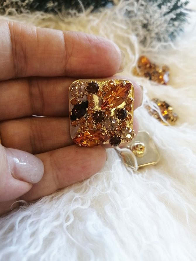 Пуговицы металлические с кристаллами Swarovski  2 размера!