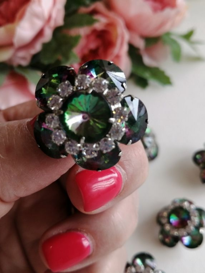 Пуговицы с кристаллами Swarovski